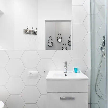 Sanhaus - Molo 2 - Z Ogrodem I Parkingiem 3 Min Od Plaży Appartement Sopot